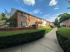 Hampshire Place in Coatesville, PA - Building Photo