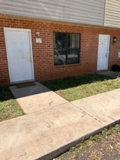 property at 3735 Oakwood Hills Dr