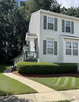 138 Mike Ct in Elkton, MD - Building Photo