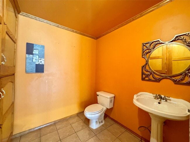 property at 914 Chihuahua St