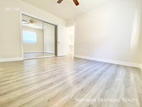 13205 Barbara Ann St in Los Angeles, CA - Foto de edificio - Building Photo