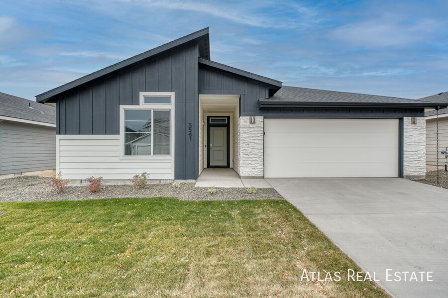 3541 W Remembrance Dr in Meridian, ID - Building Photo