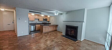 1650 Chimney House Rd in Reston, VA - Building Photo - Building Photo