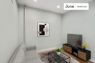 1675 Lexington Ave in New York, NY - Building Photo - Building Photo
