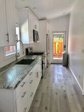 709 Bay St in Santa Cruz, CA - Building Photo - Building Photo