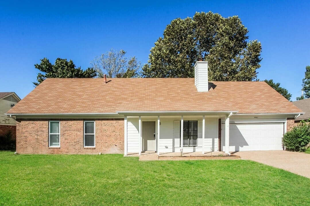 4461 Green Creek in Memphis, TN - Building Photo