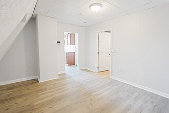 8-10 Allen St in Worcester, MA - Foto de edificio - Building Photo