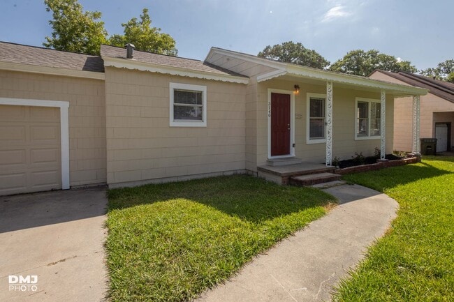 3140 Boyd Ave