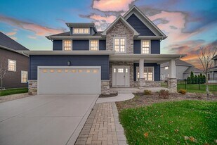 2111 Easton Park Dr in Chesterton, IN - Building Photo