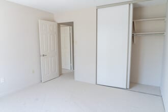 Windermere Place in London, ON - Building Photo - Building Photo