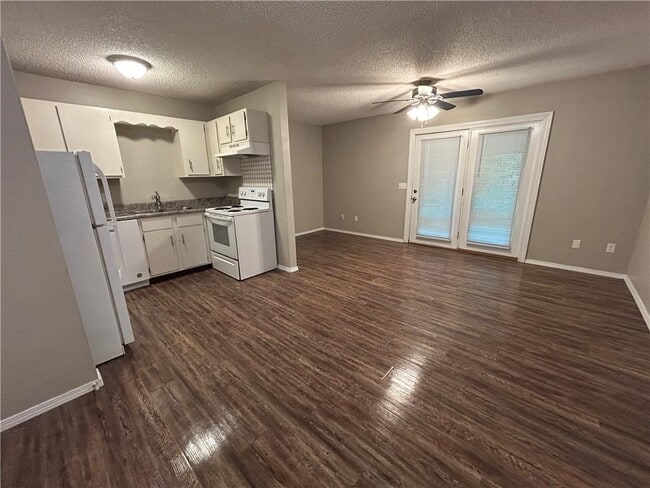 property at 221 Brooke Lynn Dr