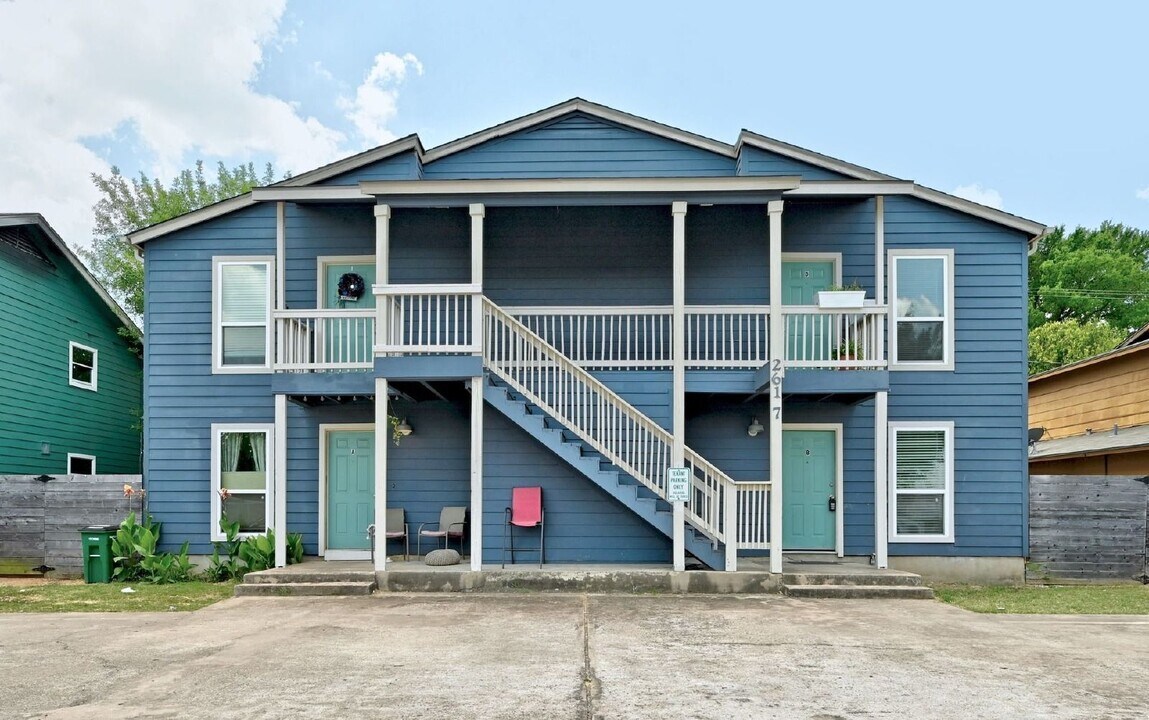 2617 Ektom Dr in Austin, TX - Building Photo