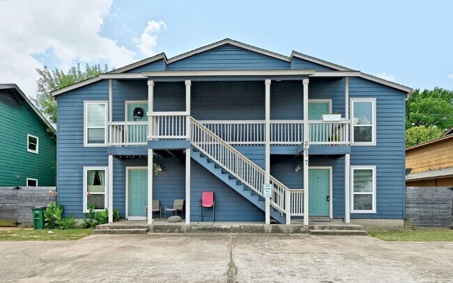 property at 2617 Ektom Dr