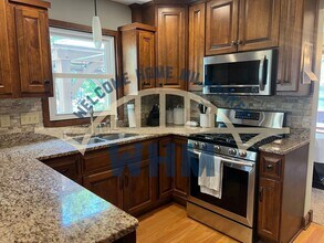 6570 Radburn Ln in Greendale, WI - Building Photo - Building Photo