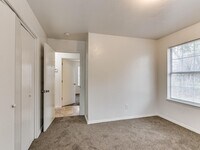 420 W Daws St photo'