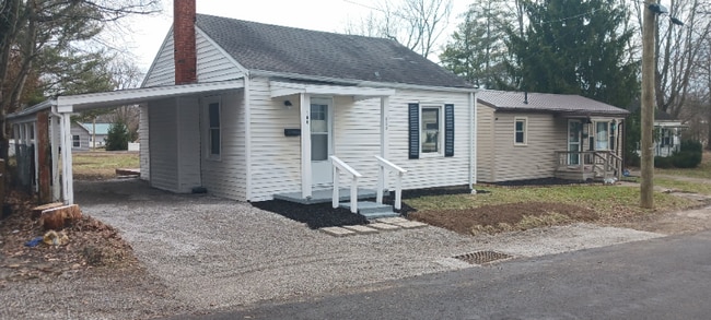 property at 160 Hudson Ave