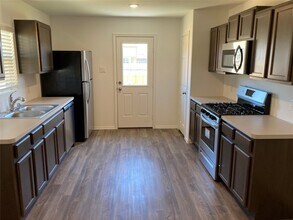 6004 Rimini Landing Ln in Porter, TX - Foto de edificio - Building Photo