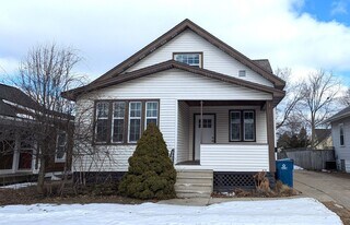 1125 Pennoyer Ave in Grand Haven, MI - Building Photo