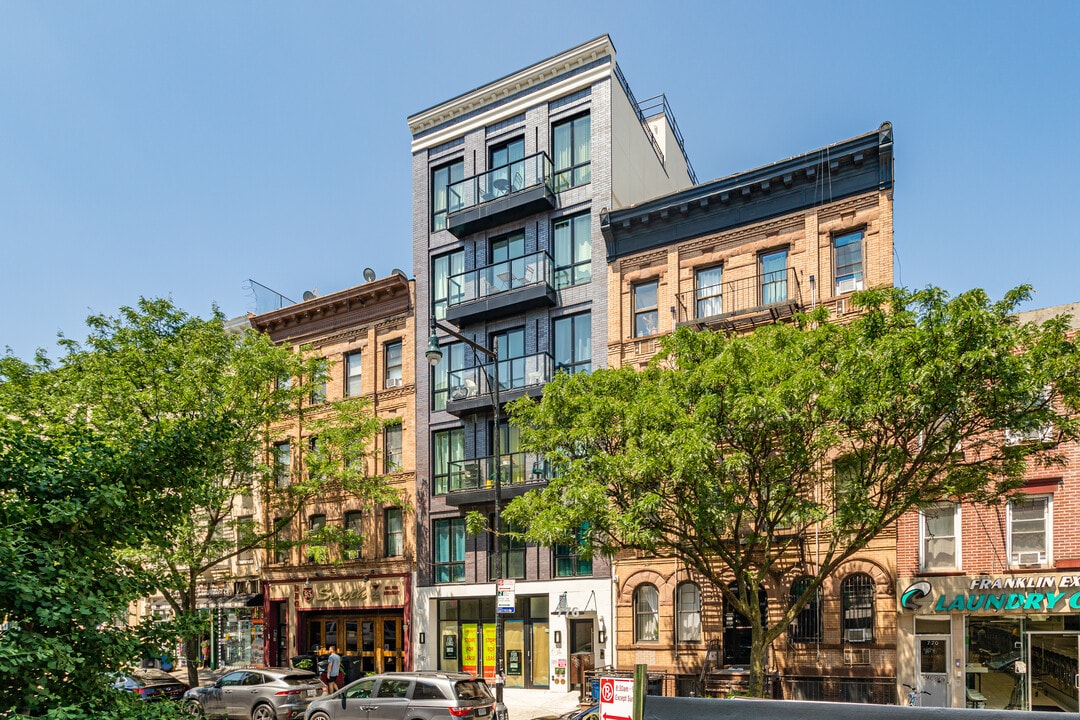 776 Franklin Ave in Brooklyn, NY - Building Photo
