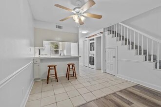 1519 N Leverett Ave, Unit 18 in Fayetteville, AR - Building Photo - Building Photo