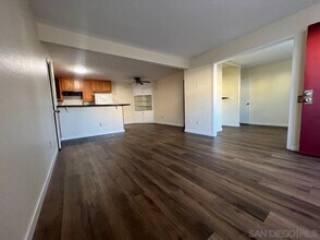 3550 Ruffin Rd in San Diego, CA - Building Photo - Building Photo