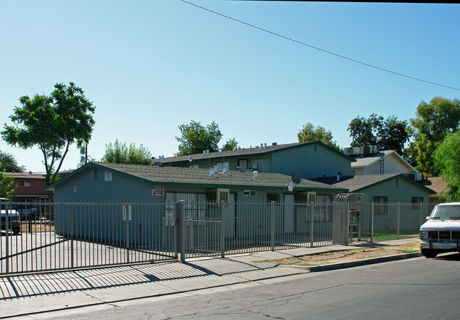 Eastgate Gardens in Fresno, CA - Building Photo - Building Photo