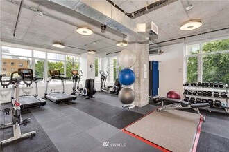 1321 Seneca St, Unit 1205 in Seattle, WA - Building Photo - Building Photo