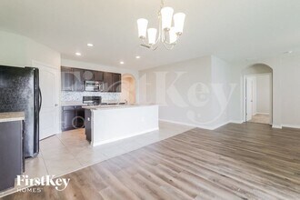 401 Panda Pl in Davenport, FL - Foto de edificio - Building Photo