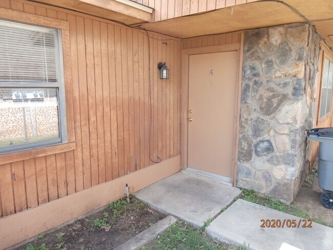 6107 NW Elm Ave in Lawton, OK - Building Photo - Building Photo