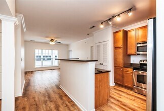 1270 Strassner Dr in Brentwood, MO - Building Photo - Building Photo