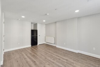 610 Congress St in Portland, ME - Building Photo - Building Photo