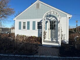 227 Depot St in Dennisport, MA - Building Photo