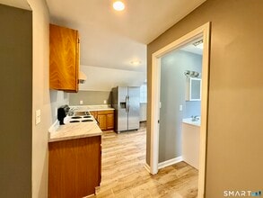 57 Boswell Ave in Norwich, CT - Building Photo - Building Photo