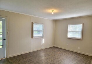 2008 John A Creighton Blvd in Omaha, NE - Building Photo - Building Photo