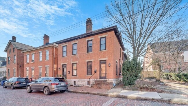 129-131-131 E Sycamore St in Columbus, OH - Building Photo - Building Photo