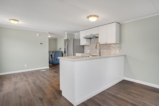 6266 Magnolia Dr in Chincoteague, VA - Building Photo - Building Photo