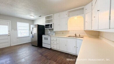 2420 33rd St in Lubbock, TX - Building Photo - Building Photo