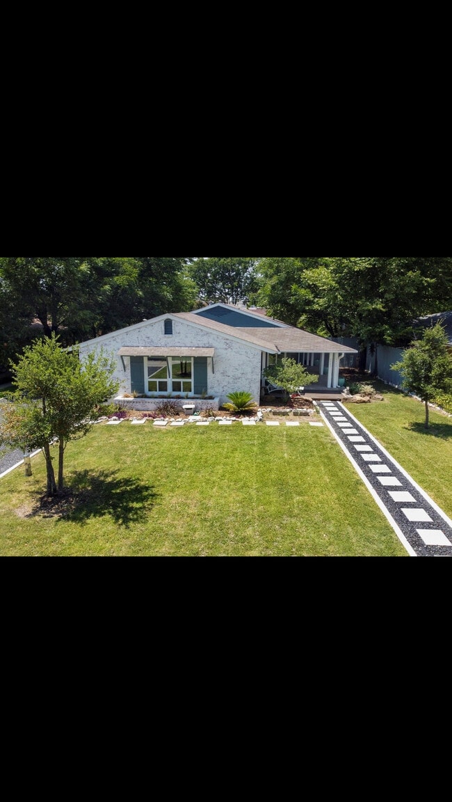 6442 Lontos Dr