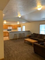 924 N Frink St, Unit A