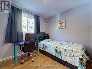 54 Emcarr Dr in Toronto, ON - Building Photo - Building Photo