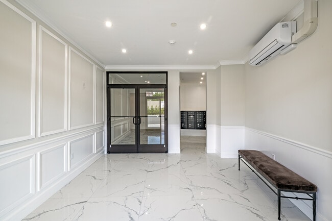 Spring Street Residences in Wallington, NJ - Foto de edificio - Interior Photo