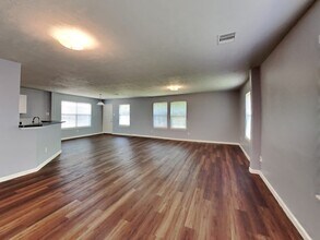 8578 Chaletford Dr in Houston, TX - Building Photo - Building Photo