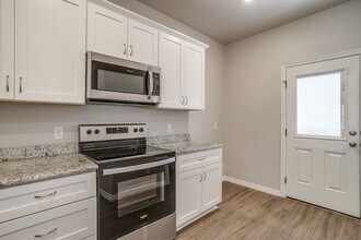 1260 Trailside Dr in Burleson, TX - Building Photo - Building Photo