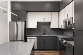 Dorian in Colorado Springs, CO - Foto de edificio - Building Photo