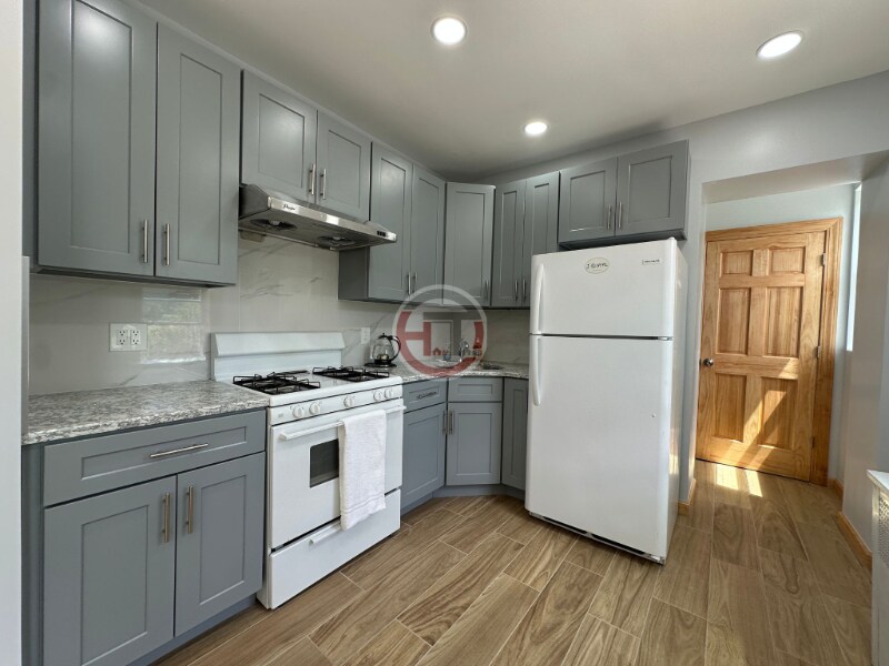 450 Quincy Ave in Bronx, NY - Building Photo