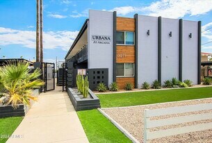 3219 E Earll Dr in Phoenix, AZ - Building Photo