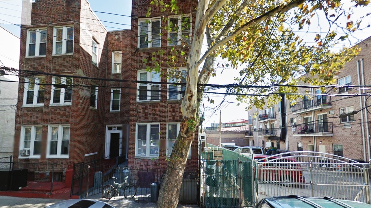 291 Fountain Ave in Brooklyn, NY - Building Photo