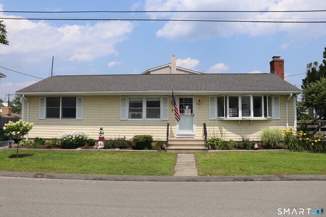 property at 14 Leeway Dr