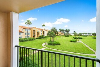 135 Yacht Club Way in Hypoluxo, FL - Foto de edificio - Building Photo