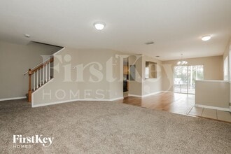 228 Drawbridge Ln in Valrico, FL - Building Photo - Building Photo